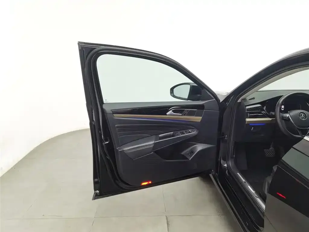 Volkswagen Passat — фото 3