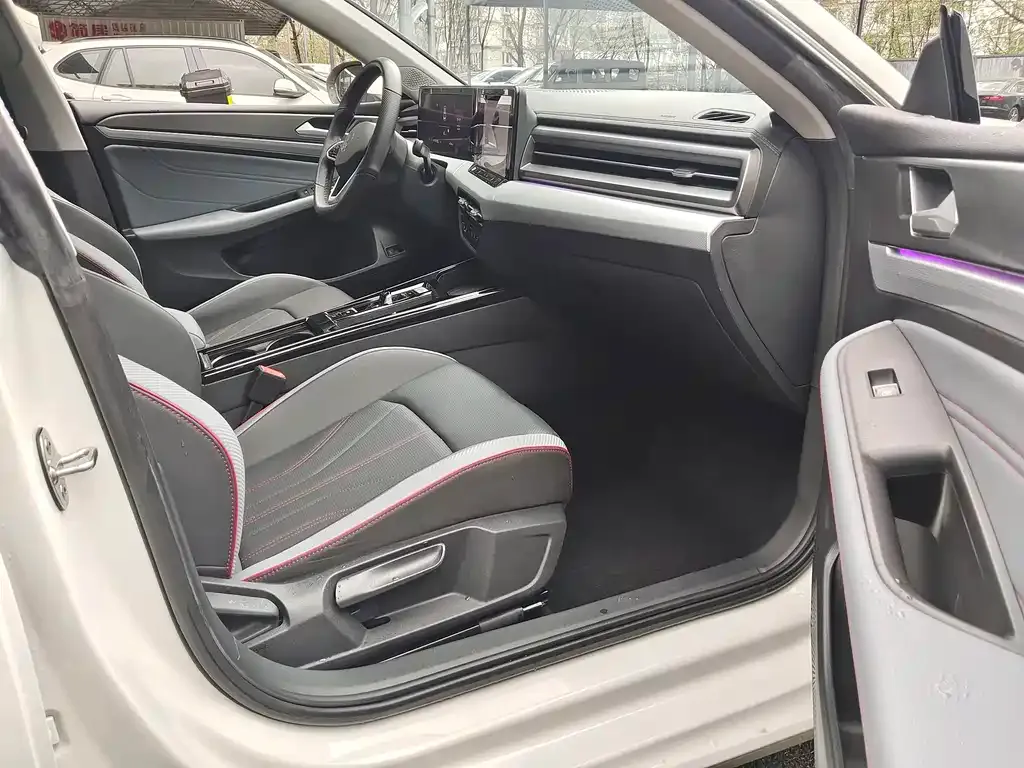 Volkswagen Lamando 2022 из CN, фото 4