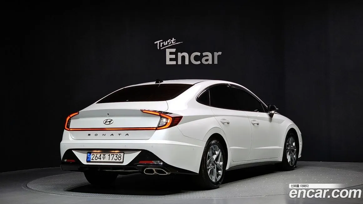 Hyundai Sonata 2022 из KR, фото 2