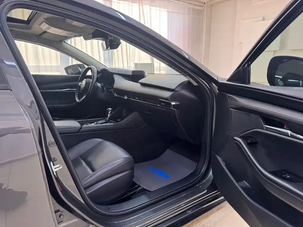 Mazda 3 Axela 2021 из CN, фото 10
