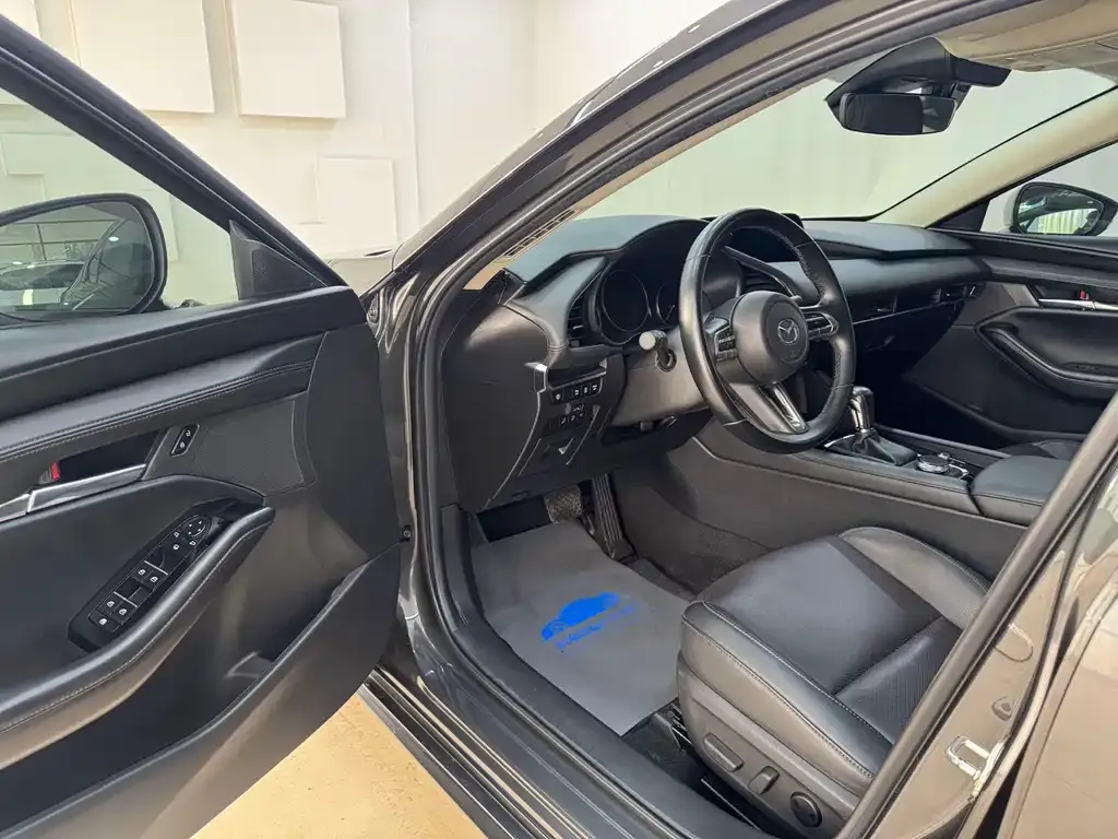Mazda 3 Axela 2021 из CN, фото 9