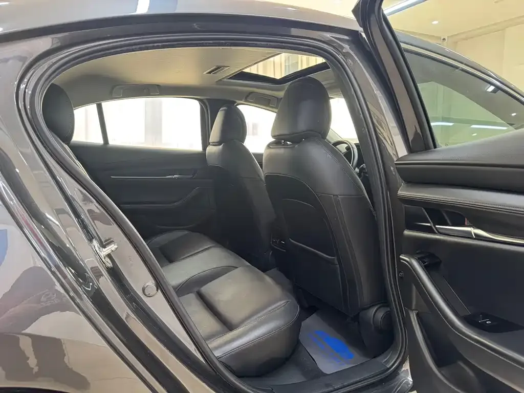Mazda 3 Axela 2021 из CN, фото 5