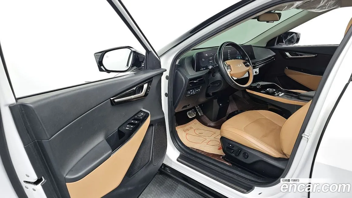 Kia EV6 — фото 9