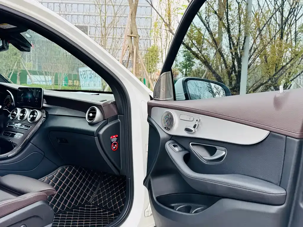 Mercedes-Benz GLC 2022 из CN, фото 4