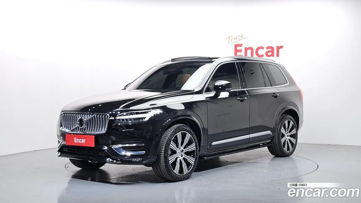 Volvo XC90 — фото 1