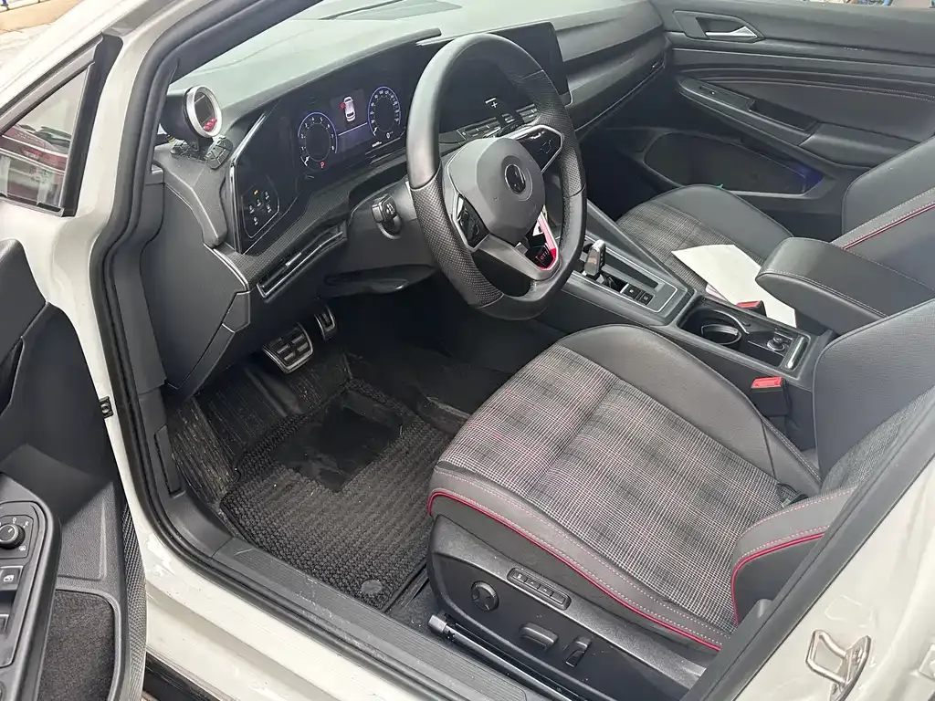 Volkswagen Golf 2022 из CN, фото 4