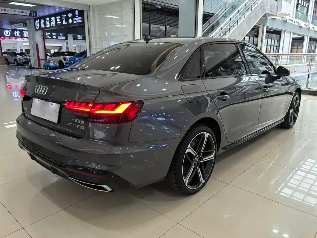 Audi A4L 2024 из CN, фото 8