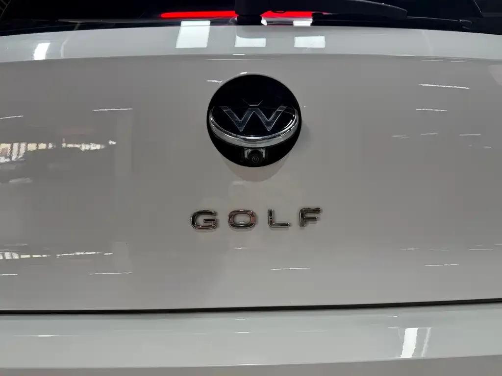 Volkswagen Golf 2022 из CN, фото 2