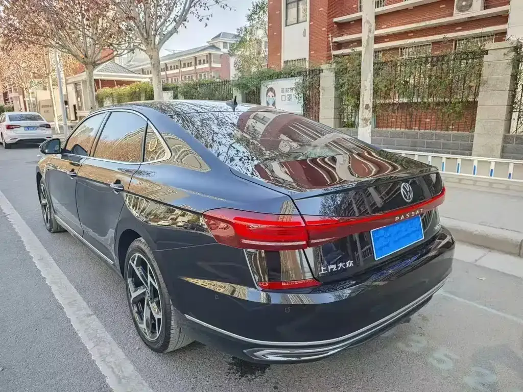 Volkswagen Passat — фото 3