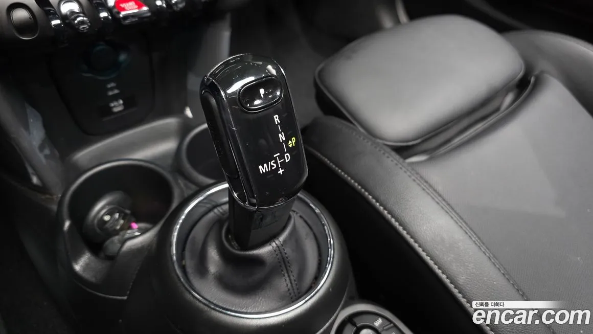 Mini Cooper 2021 из KR, фото 2