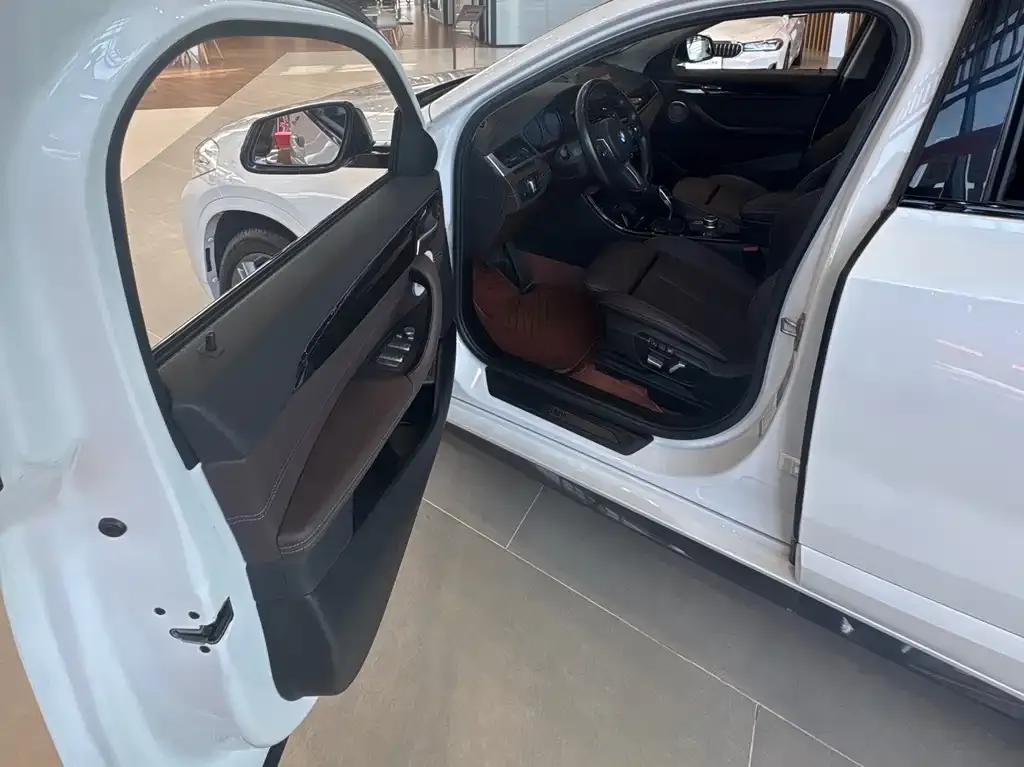 BMW X2 2022 из CN, фото 5