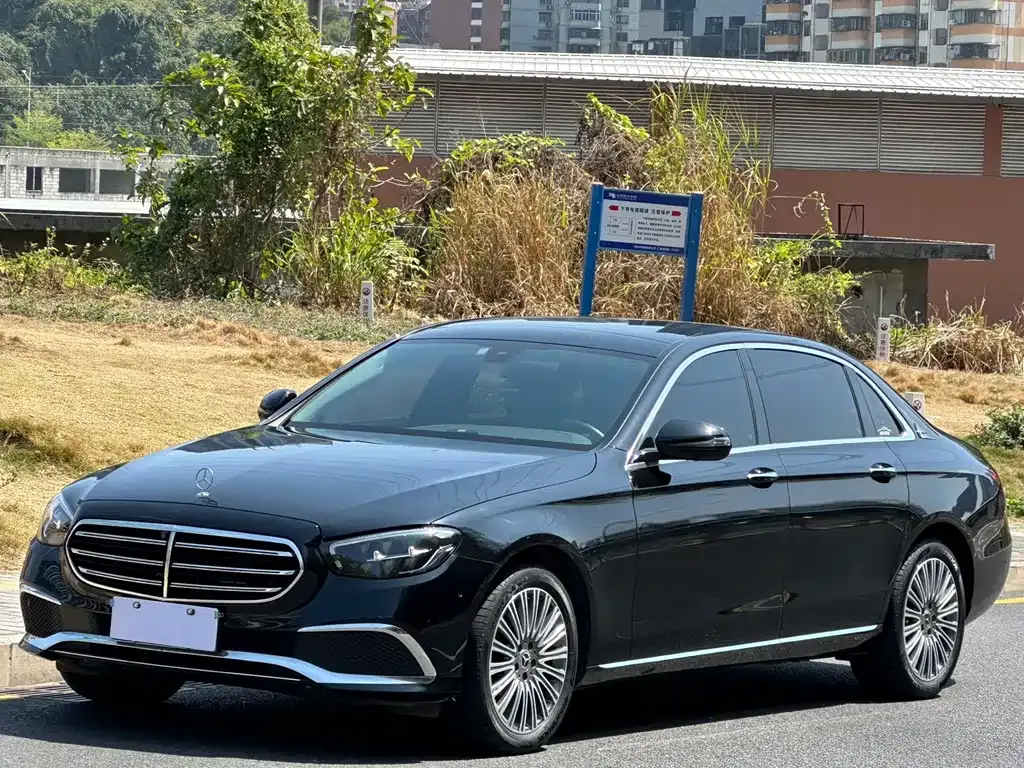 Mercedes-Benz E-Class 2023 из CN, фото 1