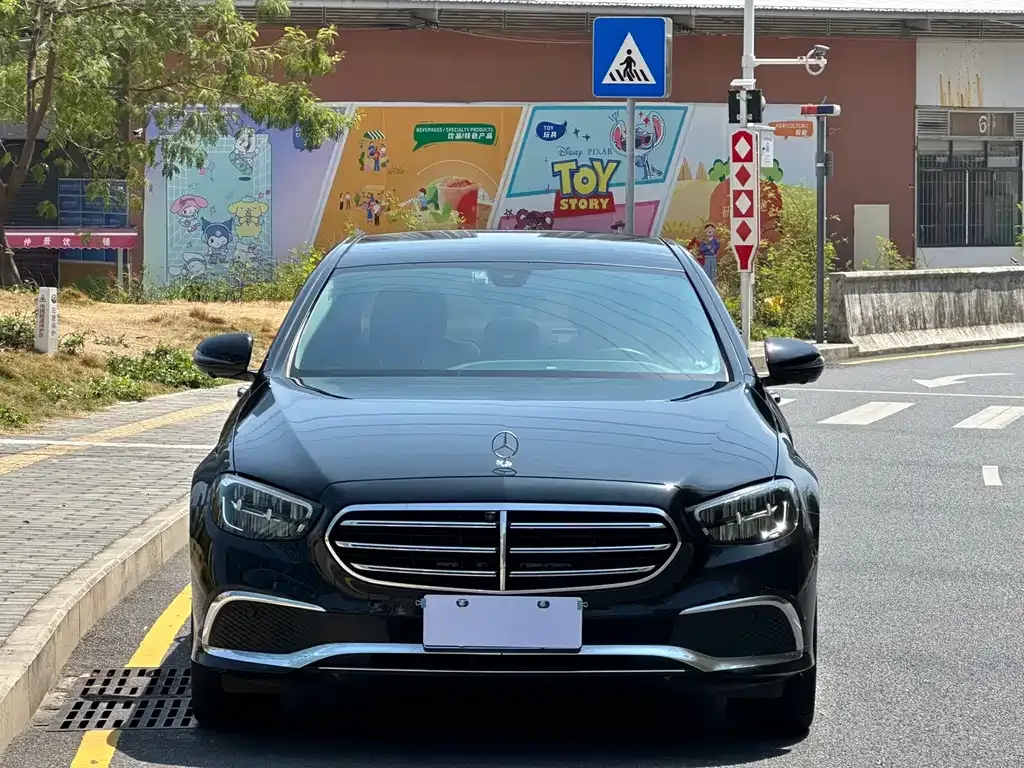 Mercedes-Benz E-Class 2023 из CN, фото 10