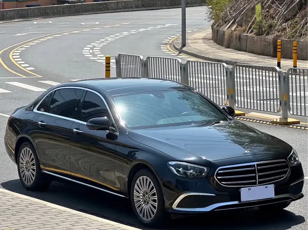 Mercedes-Benz E-Class 2023 из CN, фото 7