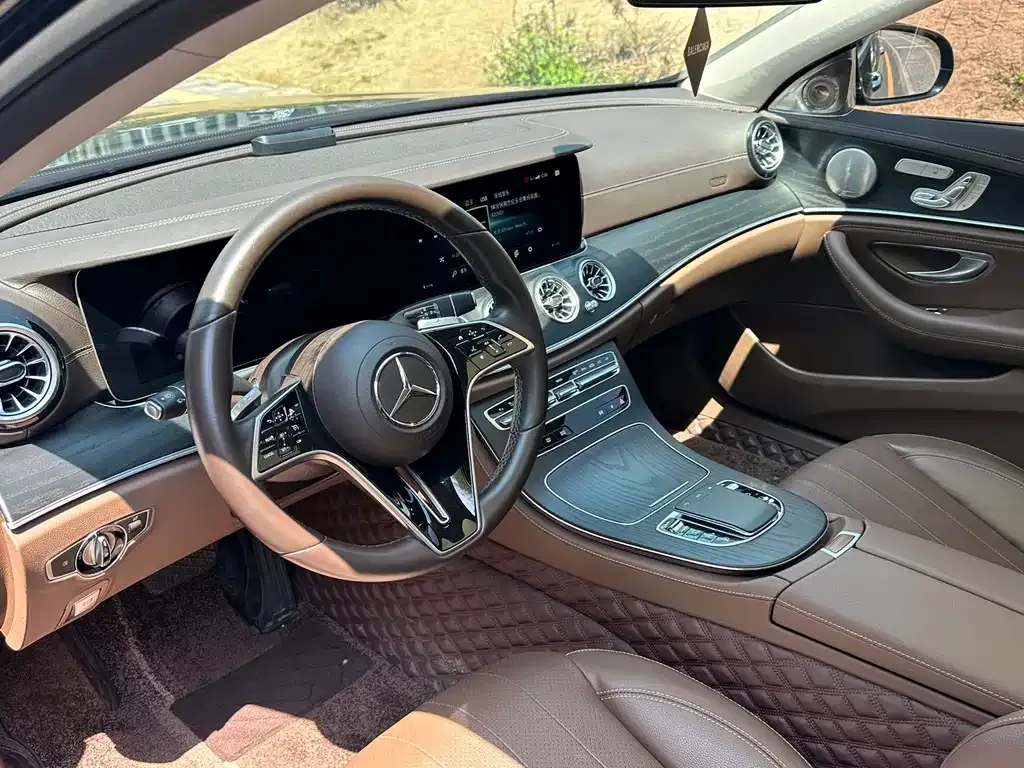 Mercedes-Benz E-Class 2023 из CN, фото 3