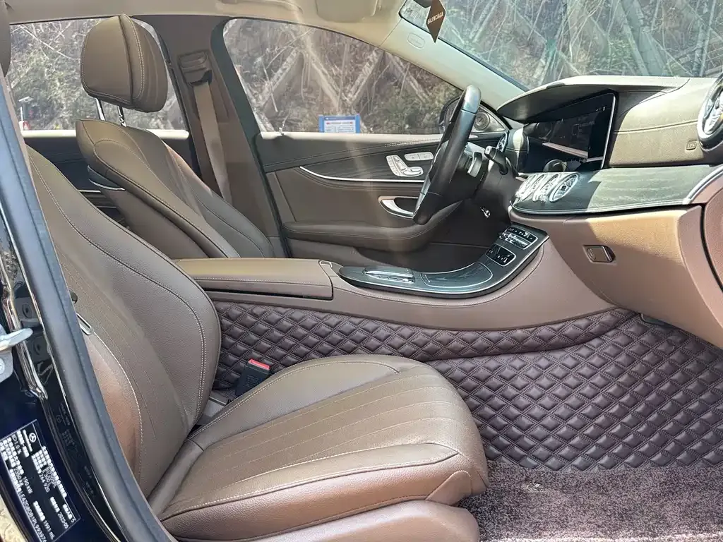 Mercedes-Benz E-Class 2023 из CN, фото 8