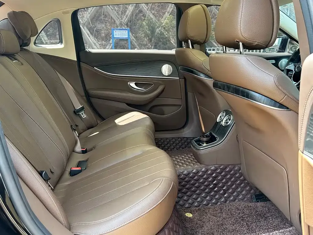Mercedes-Benz E-Class 2023 из CN, фото 9
