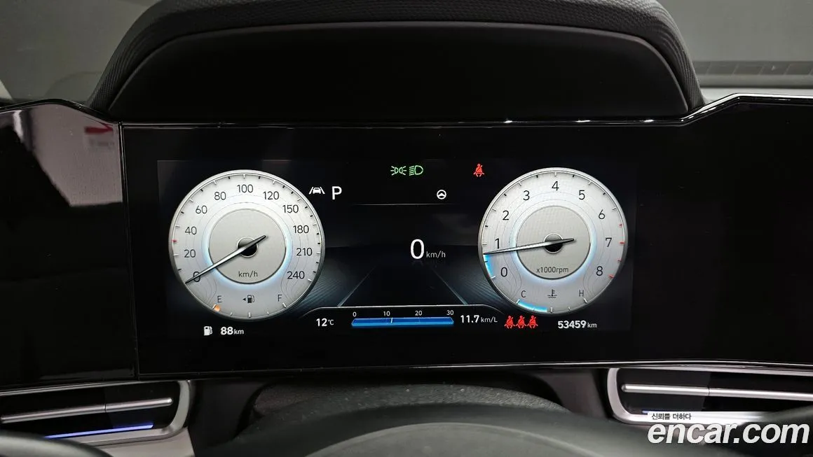 Hyundai AVANTE — фото 2