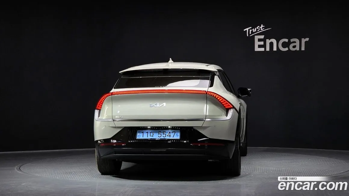 Kia EV6 2023 из KR, фото 5
