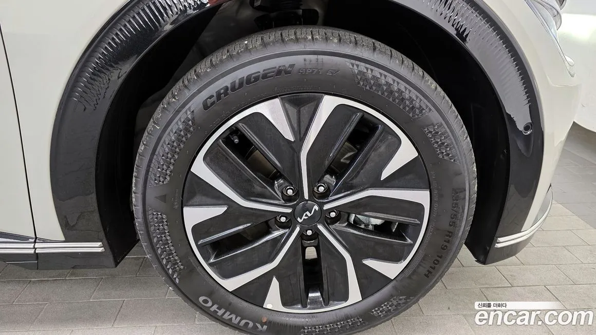 Kia EV6 2023 из KR, фото 9
