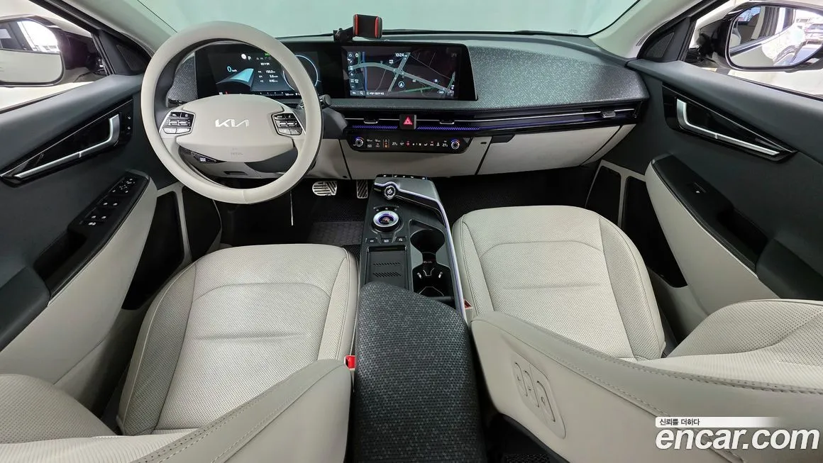 Kia EV6 2023 из KR, фото 8