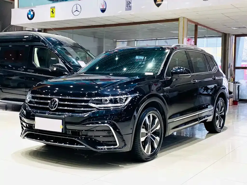 Volkswagen Tiguan L 2022 из CN, фото 1