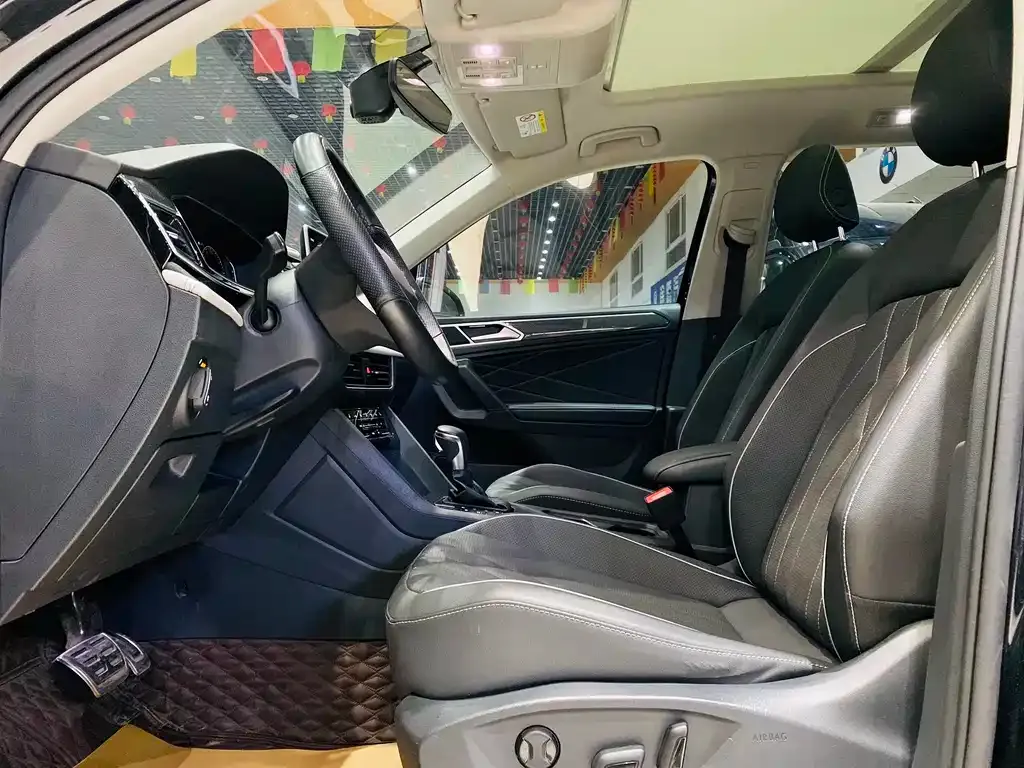 Volkswagen Tiguan L 2022 из CN, фото 6