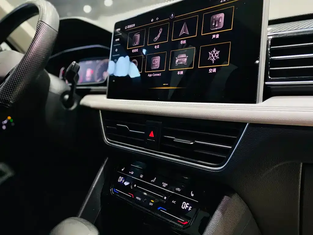 Volkswagen Tiguan L 2022 из CN, фото 8
