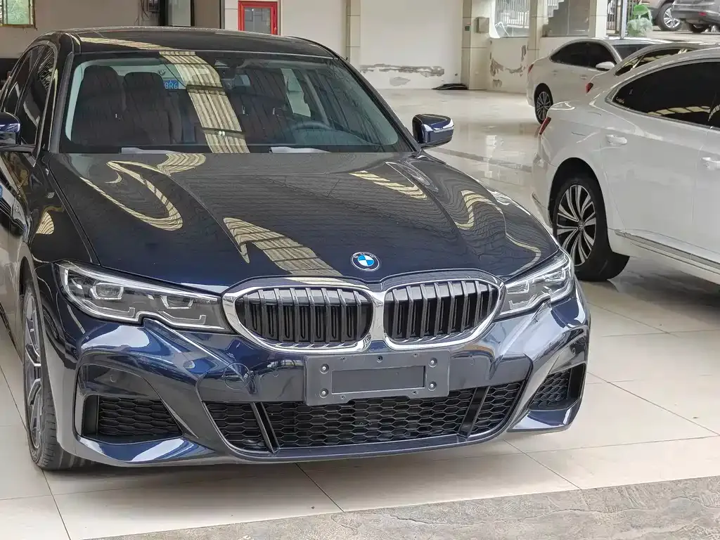 BMW 3 Series 2023 из CN, фото 9
