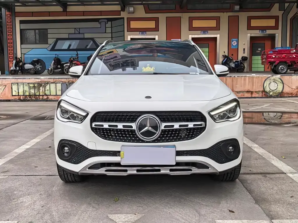 Mercedes-Benz GLA — фото 7