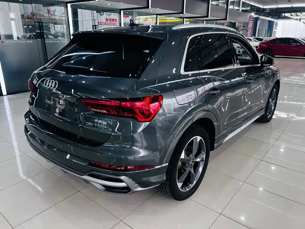 Audi Q3 — фото 7