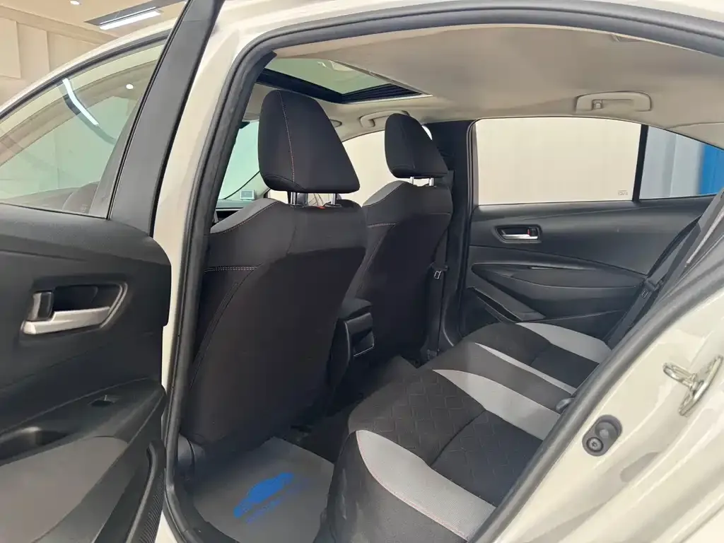 Toyota Corolla 2021 из CN, фото 4