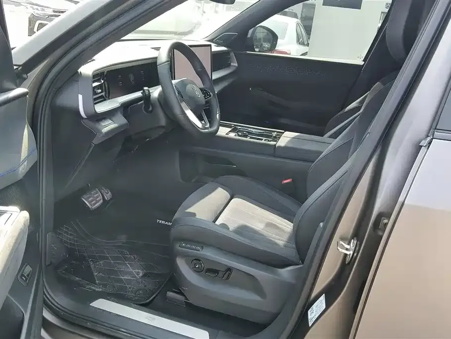 Volkswagen Teramont 2025 из CN, фото 5