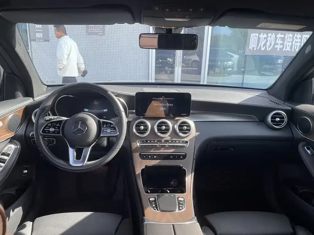 Mercedes-Benz GLC 2023 из CN, фото 3