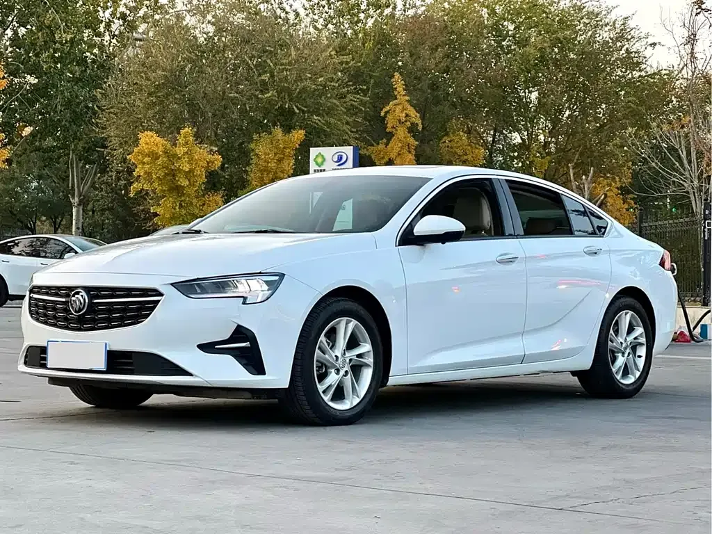 Buick Regal — фото 1