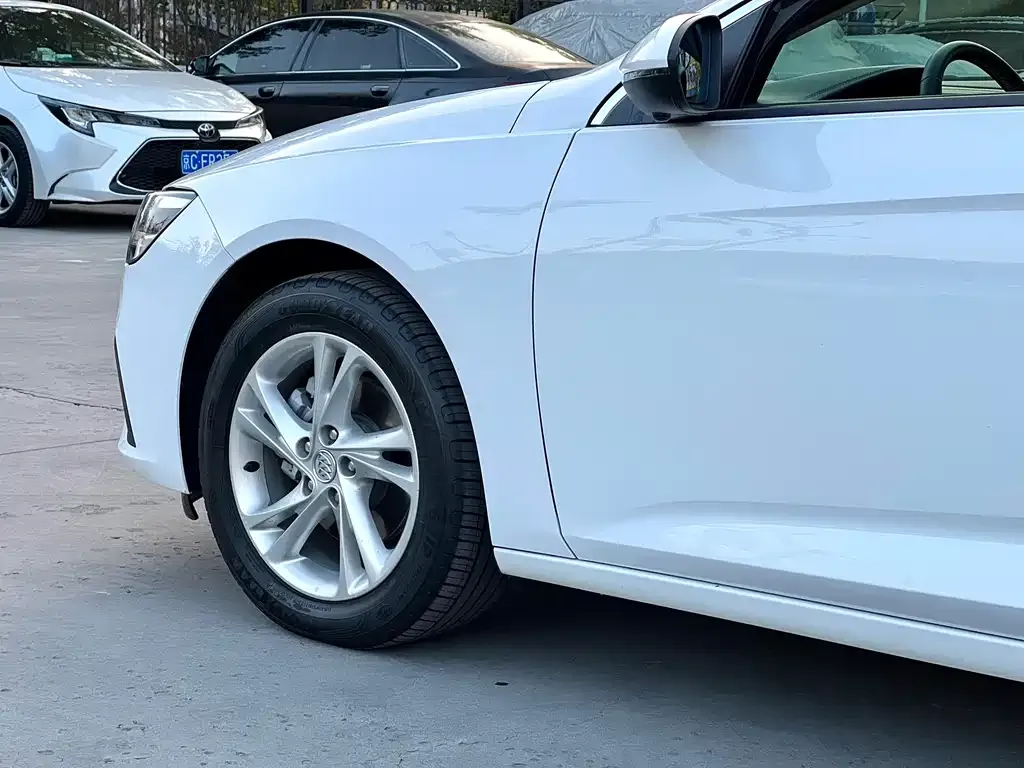 Buick Regal — фото 6