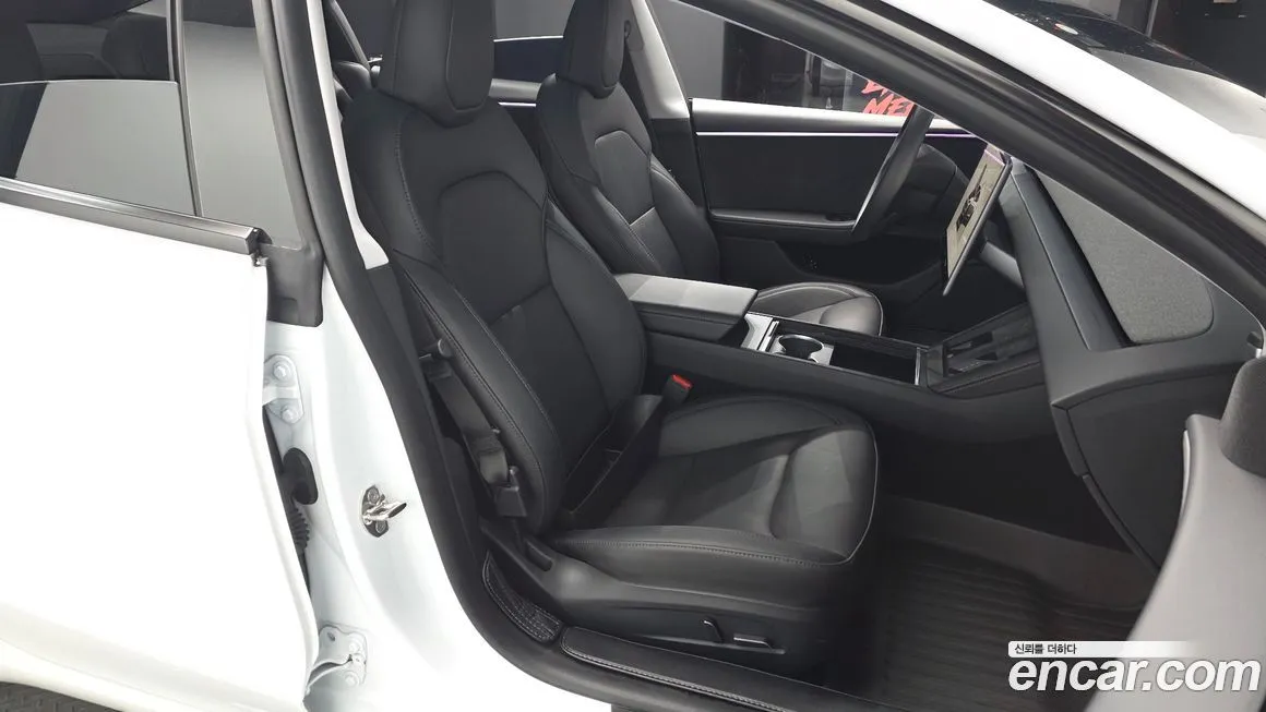 Tesla Model 3 — фото 10