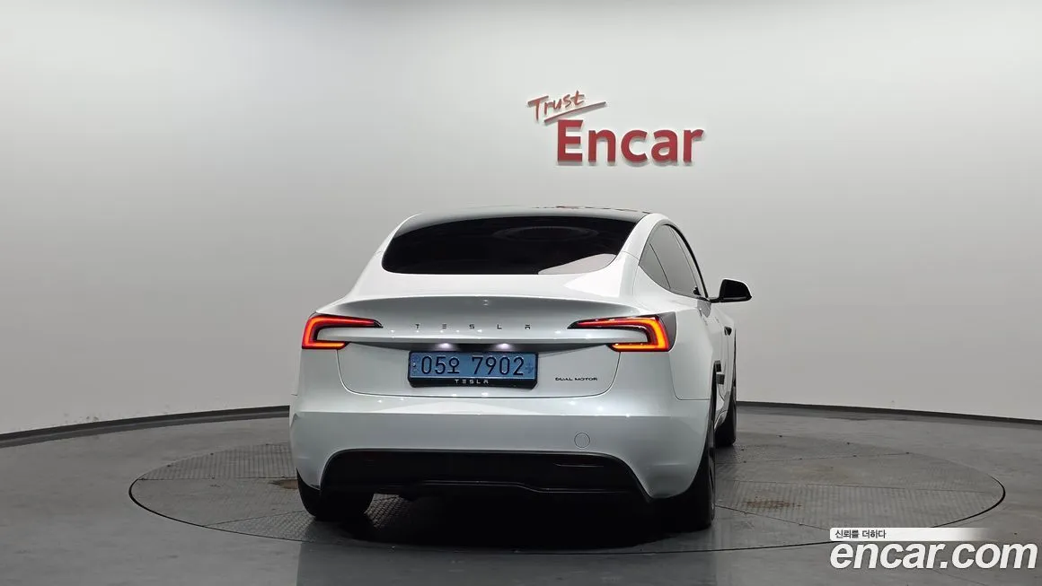 Tesla Model 3 — фото 6