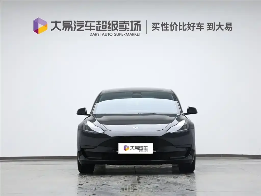 Tesla Model 3 — фото 2