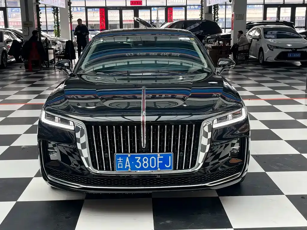 Hongqi H9 — фото 6