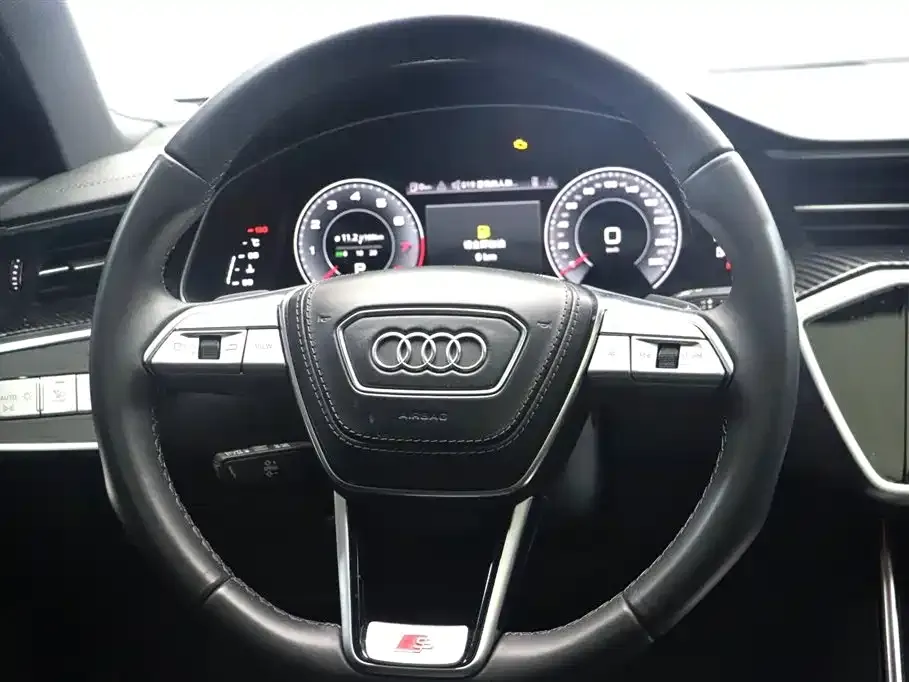Audi A6L — фото 6