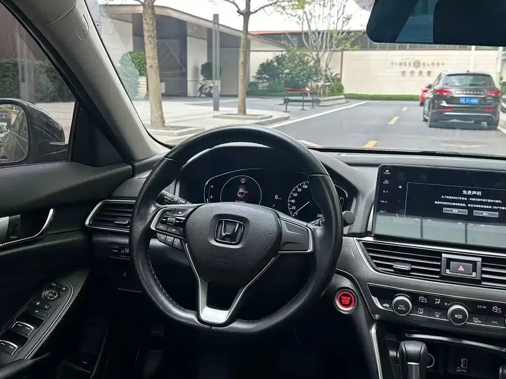 Honda Accord — фото 5