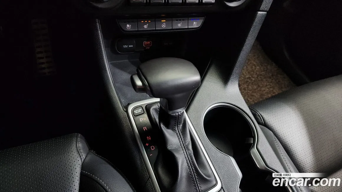 Kia Sportage — фото 8