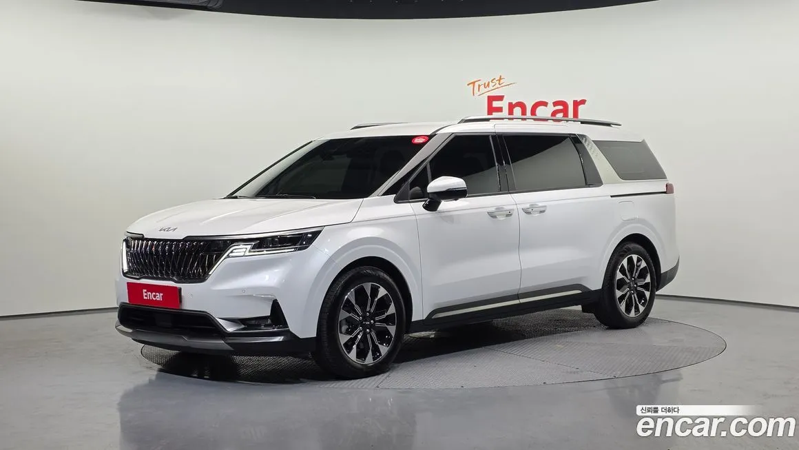 Kia Carnival 2023 из KR, фото 1