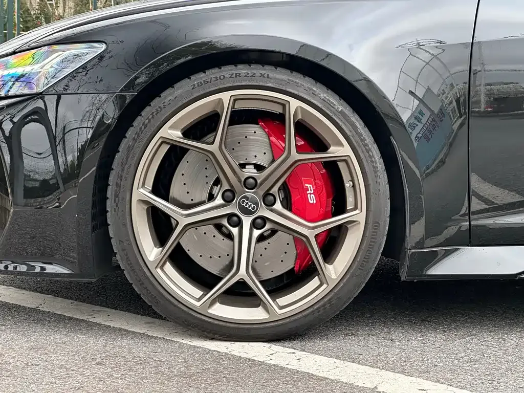 Audi RS 6 2024 из CN, фото 4