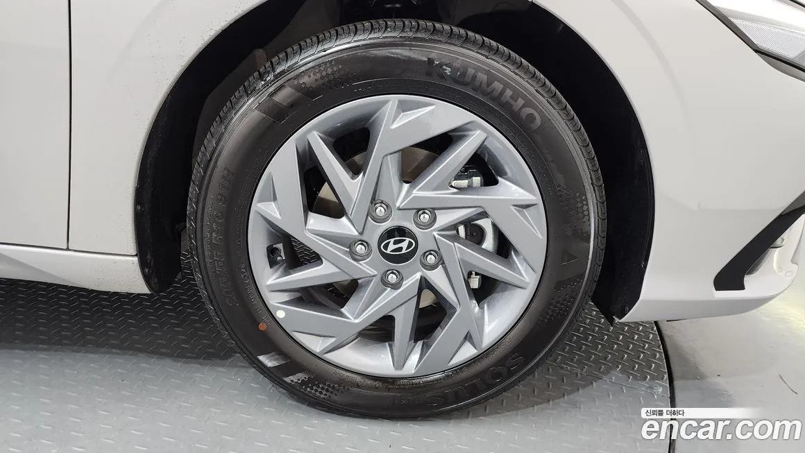 Hyundai AVANTE — фото 8