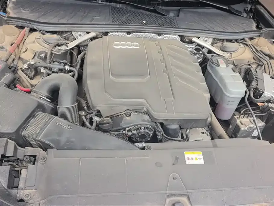 Audi A6L 2023 из CN, фото 3
