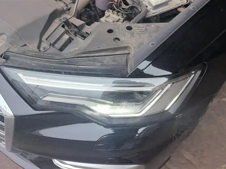 Audi A6L 2023 из CN, фото 2