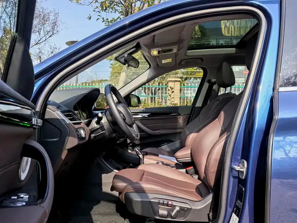 BMW X1 2021 из CN, фото 2