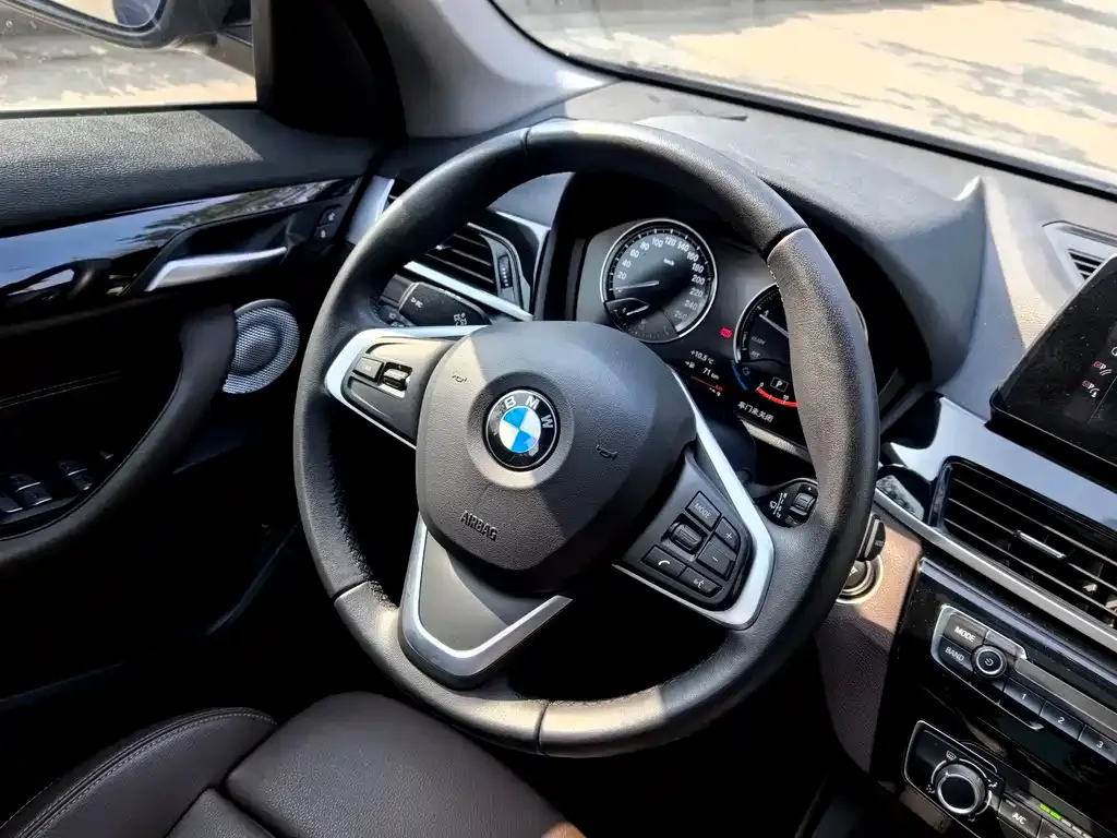 BMW X1 2021 из CN, фото 6